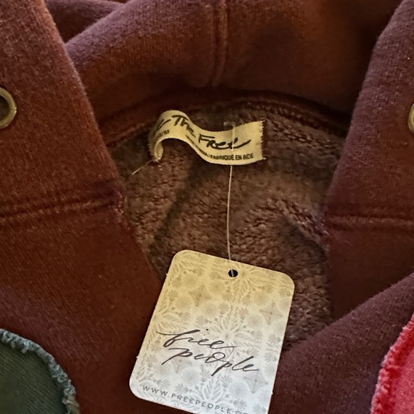 We The Free It's A Vibe Flowers Hoodie Size M NWT - Picture 4 of 4